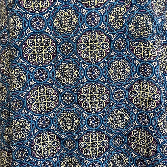 Willi Smith, size XL, Blue Celestial Patterned short sleeved Women's Top - Picture 2 of 5